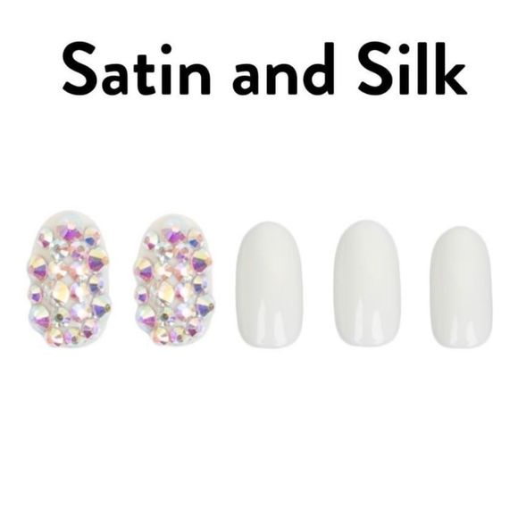 Red Aspen Nail Dashes - Satin and Silk - Picture 2 of 5